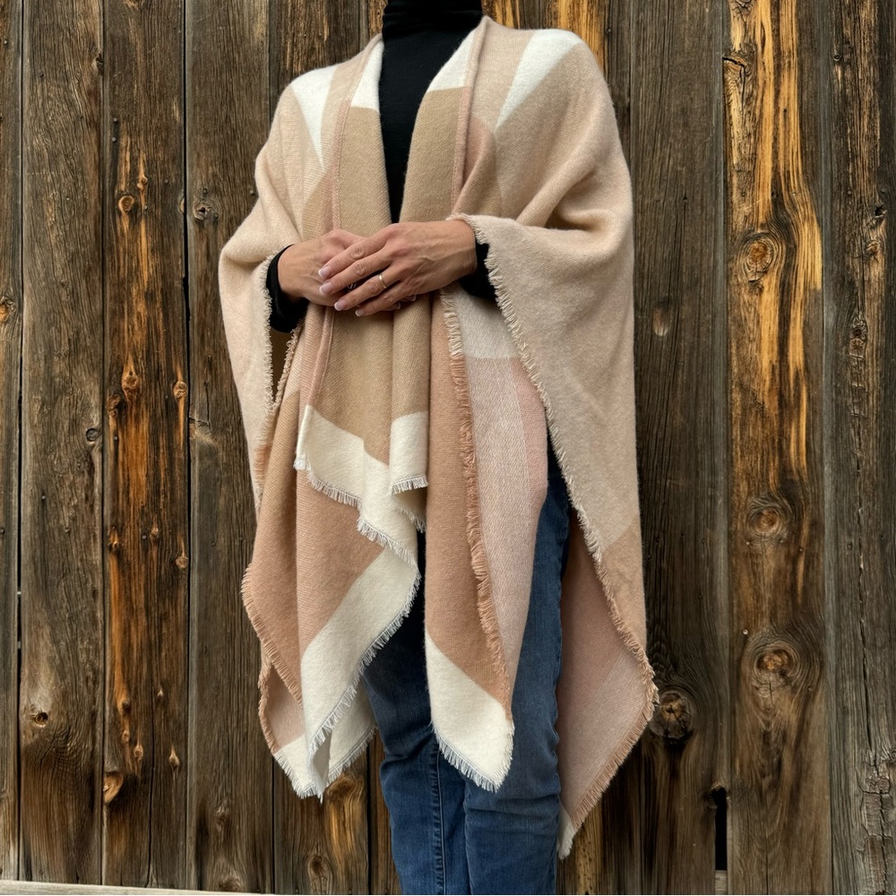 Lands’ End Color-Block Shawl Wrap In Blush - image 2